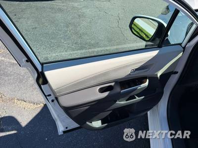 2022 Toyota Sienna LE 8-Passenger 120.5" WB - zdjęcie 33 z 39 - miniatura
