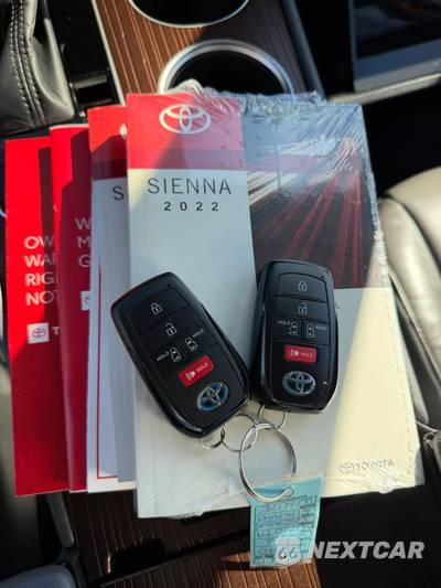 2022 Toyota Sienna LE 8-Passenger 120.5" WB - zdjęcie 35 z 39 - miniatura