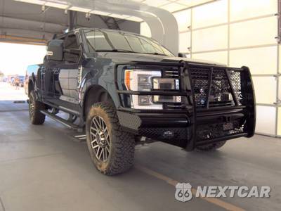 2017 Ford Super Duty F-250 Lariat Crew Cab Medium Bed - zdjęcie 3 z 32 - miniatura