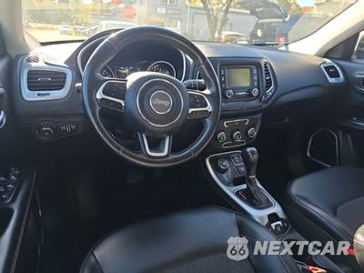 2018 Jeep Compass Latitude - zdjęcie 14 z 21 - miniatura