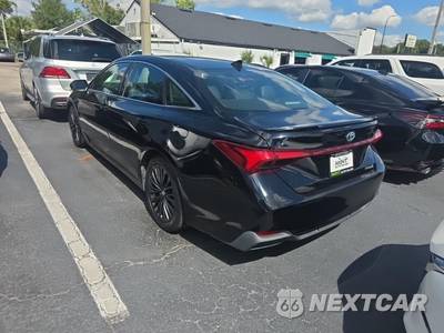 2020 Toyota Avalon Hybrid XSE - zdjęcie 6 z 21 - miniatura