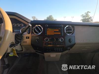 2010 Ford Super Duty F-250 Lariat Crew Cab Medium Bed - zdjęcie 11 z 25 - miniatura