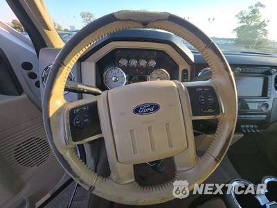 2010 Ford Super Duty F-250 Lariat Crew Cab Medium Bed - zdjęcie 10 z 25 - miniatura