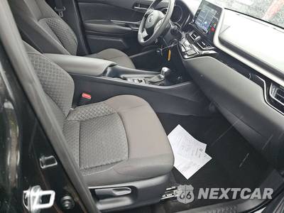 2021 Toyota C-HR LE - zdjęcie 8 z 22 - miniatura