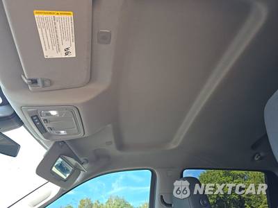 2022 Chevrolet Silverado 1500 LTD Custom Crew Cab Short Bed 1CX - zdjęcie 17 z 27 - miniatura