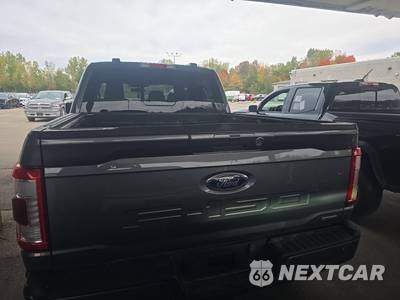 2023 Ford F-150 LARIAT Crew Cab Short Bed - zdjęcie 5 z 33 - miniatura