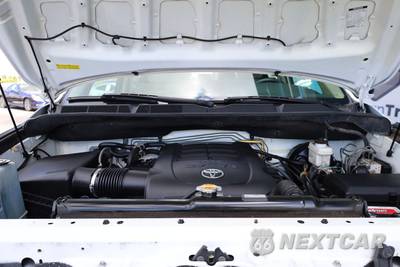 2013 Toyota Sequoia SR5 - zdjęcie 16 z 18 - miniatura