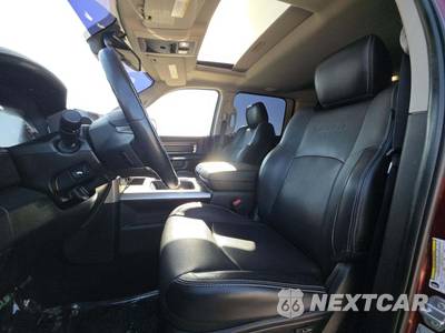 2017 Ram 2500 Laramie Extended Crew Cab Medium Bed - zdjęcie 7 z 10 - miniatura