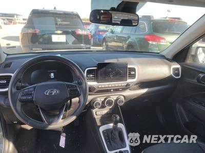2025 Hyundai Venue Limited - zdjęcie 11 z 18 - miniatura