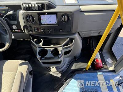 2019 Ford Super Duty E-450 Cutaway DRW - zdjęcie 21 z 49 - miniatura