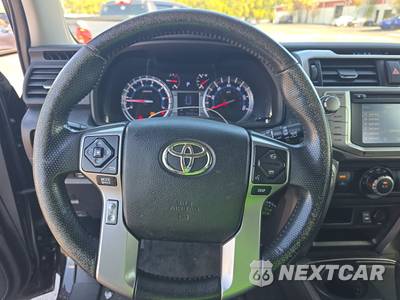 2015 Toyota 4Runner SR5 - zdjęcie 10 z 63 - miniatura