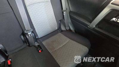2015 Toyota 4Runner SR5 - zdjęcie 59 z 63 - miniatura