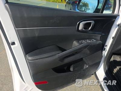 2025 Kia Sorento EX - zdjęcie 9 z 18 - miniatura