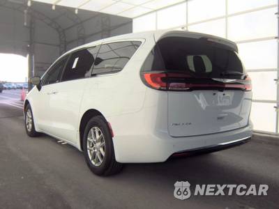 2026 Chrysler Pacifica Select 121.6" WB - zdjęcie 6 z 22 - miniatura