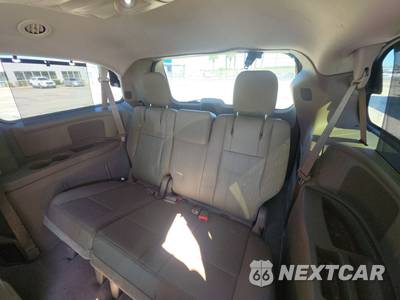 2015 Chrysler Town & Country Touring L 121.2" WB - zdjęcie 14 z 25 - miniatura