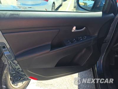 2016 Kia Sportage EX - zdjęcie 9 z 25 - miniatura