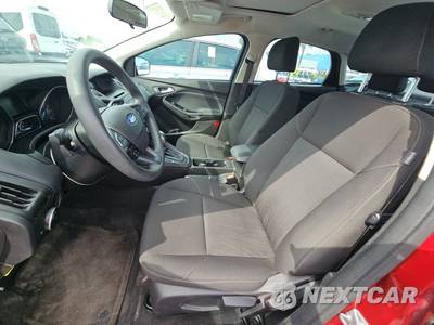 2016 Ford Focus SE Sedan - zdjęcie 7 z 30 - miniatura