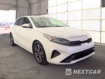 2023 Kia Forte LXS - zdjęcie 3 z 22 - miniatura