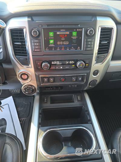 2019 Nissan TITAN PRO-4X Extended Cab Medium Bed - zdjęcie 11 z 20 - miniatura