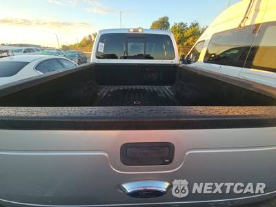 2014 Ford Super Duty F-250 Lariat Crew Cab Medium Bed - zdjęcie 16 z 18 - miniatura