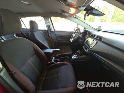 2022 Nissan Versa SR - zdjęcie 8 z 41 - miniatura