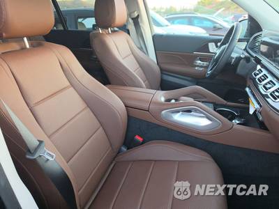2026 Mercedes-Benz GLS 450 4MATIC - zdjęcie 8 z 20 - miniatura