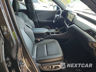 2026 Lexus TX 350 - zdjęcie 8 z 25 - miniatura