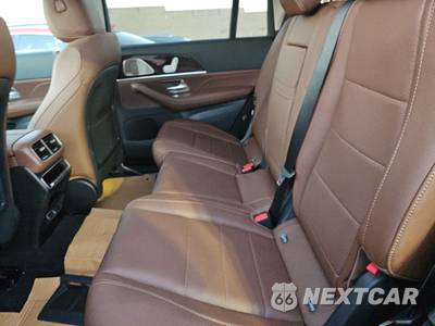 2026 Mercedes-Benz GLS 450 4MATIC - zdjęcie 13 z 19 - miniatura