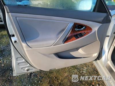 2008 Toyota Camry XLE - zdjęcie 9 z 38 - miniatura