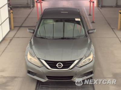 2017 Nissan Altima 2.5 S - zdjęcie 2 z 27 - miniatura
