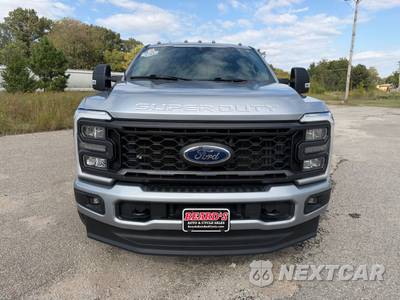 2023 Ford Super Duty F-250 XLT Crew Cab Short Bed - zdjęcie 2 z 31 - miniatura