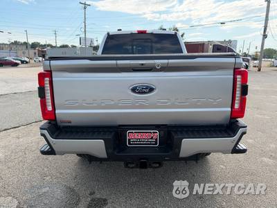 2023 Ford Super Duty F-250 XLT Crew Cab Short Bed - zdjęcie 6 z 31 - miniatura