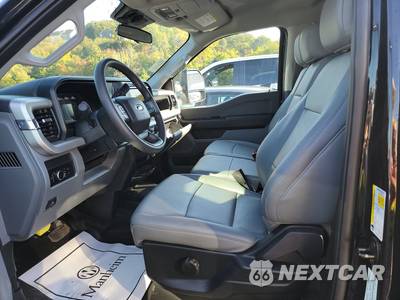 2023 Ford Super Duty F-350 XL Crew Cab Long Bed - zdjęcie 7 z 19 - miniatura
