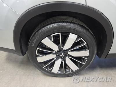 2025 Mitsubishi Outlander SE - zdjęcie 10 z 21 - miniatura