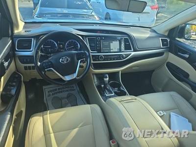 2017 Toyota Highlander XLE - zdjęcie 14 z 21 - miniatura
