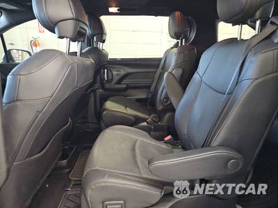 2025 Toyota Sienna Limited 7-Passenger 120.5" WB - zdjęcie 13 z 19 - miniatura