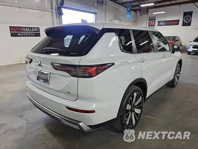 2025 Mitsubishi Outlander SE - zdjęcie 4 z 25 - miniatura