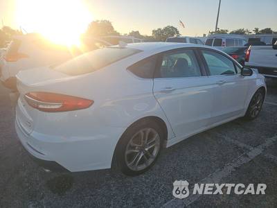 2020 Ford Fusion SEL - zdjęcie 4 z 17 - miniatura