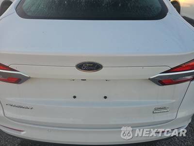 2020 Ford Fusion SEL - zdjęcie 16 z 17 - miniatura