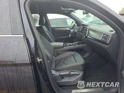 2025 Volkswagen Atlas Cross Sport 2.0T SE w/Technology - zdjęcie 8 z 22 - miniatura