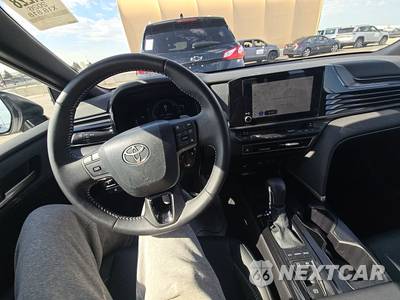 2026 Toyota Camry SE - zdjęcie 11 z 29 - miniatura