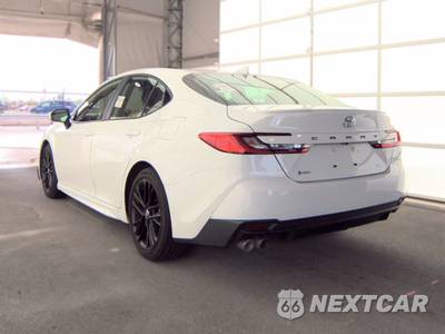 2026 Toyota Camry SE - zdjęcie 6 z 29 - miniatura