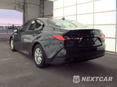 2026 Toyota Camry LE - zdjęcie 6 z 22 - miniatura