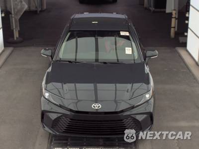 2026 Toyota Camry LE - zdjęcie 2 z 22 - miniatura
