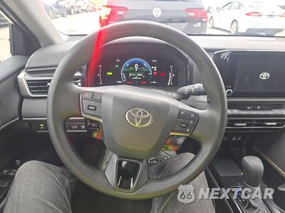 2026 Toyota Camry LE - zdjęcie 10 z 22 - miniatura