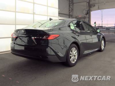 2026 Toyota Camry LE - zdjęcie 4 z 22 - miniatura