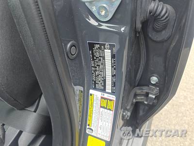 2026 Toyota Camry LE - zdjęcie 14 z 22 - miniatura