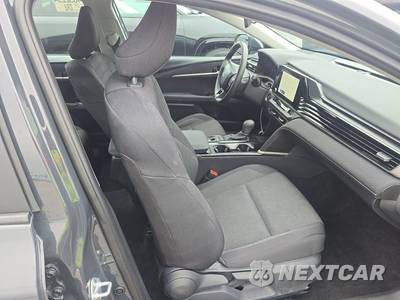 2026 Toyota Camry LE - zdjęcie 8 z 22 - miniatura