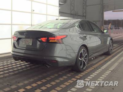 2025 Nissan Altima SR - zdjęcie 4 z 25 - miniatura