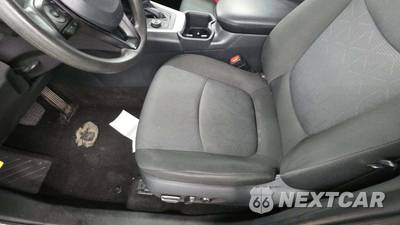 2025 Toyota RAV4 Hybrid XLE - zdjęcie 23 z 33 - miniatura